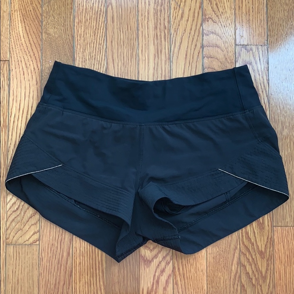LULULEMON SPEED UP SHORTS